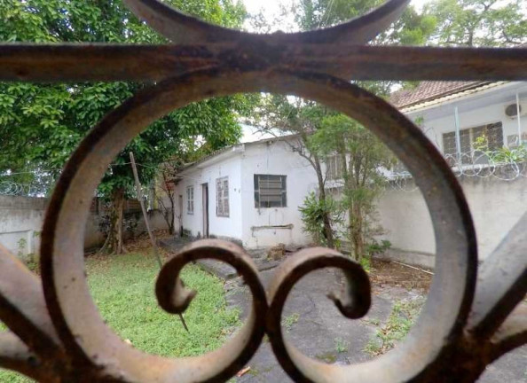 Imagem Imóvel com 7 Quartos para Alugar, 200 m² em Campo Grande - Rio De Janeiro Imagem Imóvel com 7 Quartos para Alugar, 200 m² em Campo Grande - Rio De Janeiro