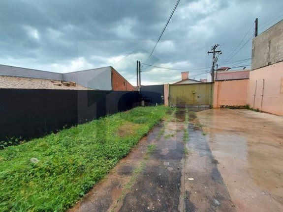 Imagem Casa com 1 Quarto à Venda, 75 m² em Jardim Itamarati - Botucatu Imagem Casa com 1 Quarto à Venda, 75 m² em Jardim Itamarati - Botucatu