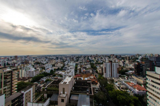 Imagem Imóvel com 4 Quartos à Venda, 310 m² em Bela Vista - Porto Alegre Imagem Imóvel com 4 Quartos à Venda, 310 m² em Bela Vista - Porto Alegre