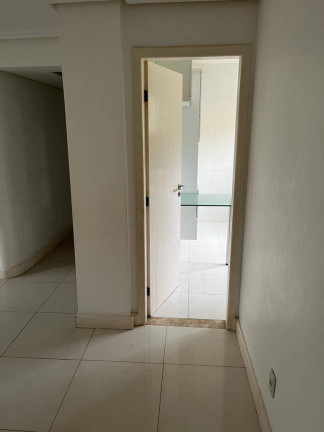 Imagem Apartamento com 3 Quartos à Venda, 119 m² em Jardim Vitória - Itabuna Imagem Apartamento com 3 Quartos à Venda, 119 m² em Jardim Vitória - Itabuna