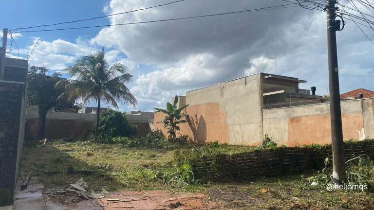 Imagem Terreno à Venda, 450 m² em Rita Vieira - Campo Grande