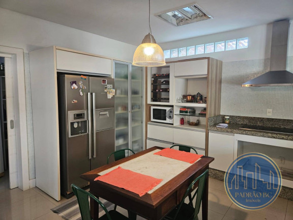 Imagem Casa com 4 Quartos para Alugar,  em Centro - Balneário Piçarras