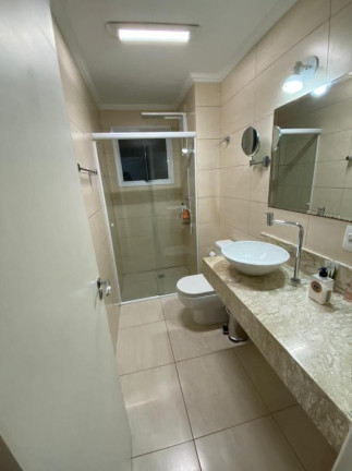 Imagem Imóvel com 2 Quartos à Venda, 65 m² Imagem Imóvel com 2 Quartos à Venda, 65 m²