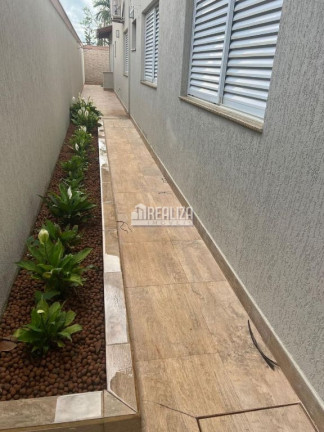 Imagem Casa de Condomínio com 3 Quartos à Venda, 395 m² em Recreio Dos Bandeirantes - Uberaba Imagem Casa de Condomínio com 3 Quartos à Venda, 395 m² em Recreio Dos Bandeirantes - Uberaba