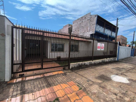Casa com 3 Quartos à Venda, 91 m² em Milton Gavetti - Londrina