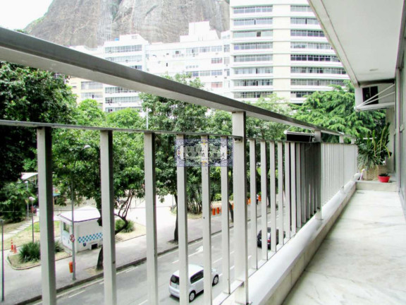 Imagem Apartamento com 3 Quartos à Venda, 176 m² em Copacabana - Rio De Janeiro Imagem Apartamento com 3 Quartos à Venda, 176 m² em Copacabana - Rio De Janeiro