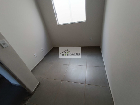 Imagem Casa com 2 Quartos à Venda, 74 m² em Santa Rita - Ibirité