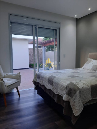 Imagem Casa com 3 Quartos à Venda, 187 m² em Pedra Branca - Palhoça Imagem Casa com 3 Quartos à Venda, 187 m² em Pedra Branca - Palhoça