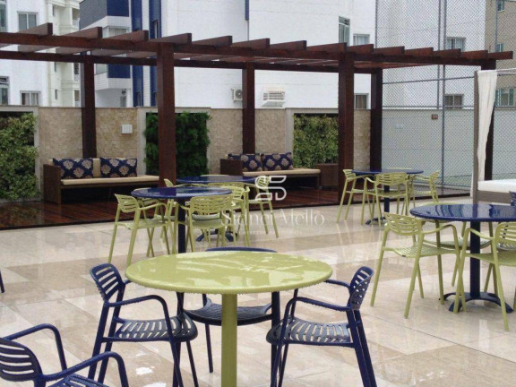 Imagem Imóvel com 4 Quartos à Venda, 239 m² em Quadra Mar Centro - Balneário Camboriú Imagem Imóvel com 4 Quartos à Venda, 239 m² em Quadra Mar Centro - Balneário Camboriú