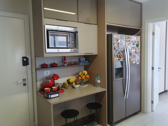 Imagem Apartamento com 4 Quartos à Venda, 183 m² em Cabral - Curitiba