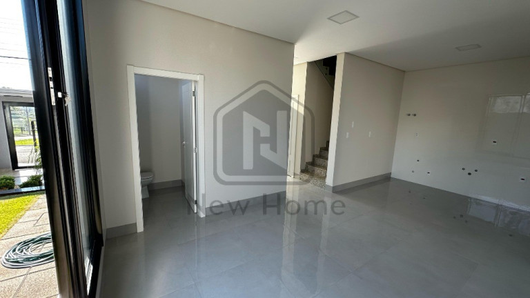 Imagem Casa com 3 Quartos à Venda, 200 m² em Maria Luiza - Cascavel Imagem Casa com 3 Quartos à Venda, 200 m² em Maria Luiza - Cascavel
