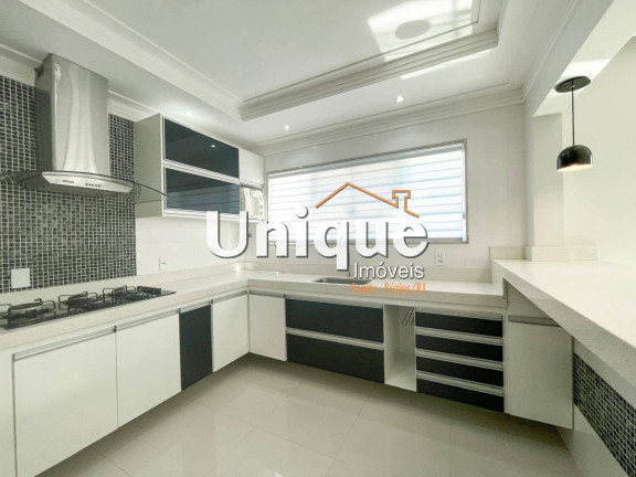 Imagem Casa com 4 Quartos à Venda, 360 m² em Nova São Pedro - São Pedro Da Aldeia Imagem Casa com 4 Quartos à Venda, 360 m² em Nova São Pedro - São Pedro Da Aldeia