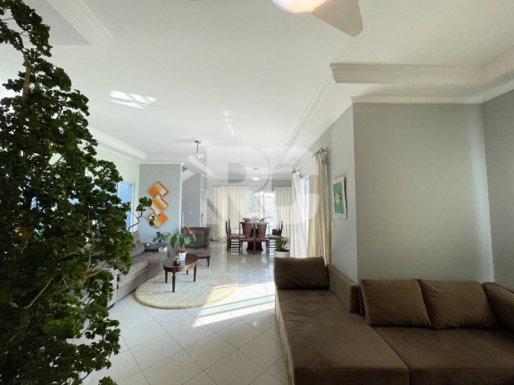 Imagem Casa com 3 Quartos à Venda, 295 m² em Aruã - Mogi Das Cruzes Imagem Casa com 3 Quartos à Venda, 295 m² em Aruã - Mogi Das Cruzes
