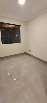 Imagem Casa com 3 Quartos à Venda, 200 m² em Jardim Oriental - Maringá Imagem Casa com 3 Quartos à Venda, 200 m² em Jardim Oriental - Maringá