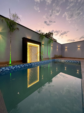 Imagem Casa com 3 Quartos à Venda, 200 m² em Parque Das Flores - Goiânia