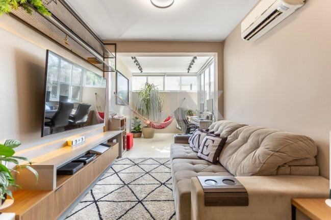 Apartamento com 3 Quartos à Venda, 75 m² em Petrópolis - Porto Alegre
