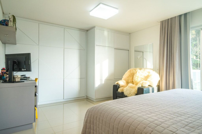Imagem Casa com 4 Quartos à Venda, 511 m² em Pantanal - Florianópolis Imagem Casa com 4 Quartos à Venda, 511 m² em Pantanal - Florianópolis
