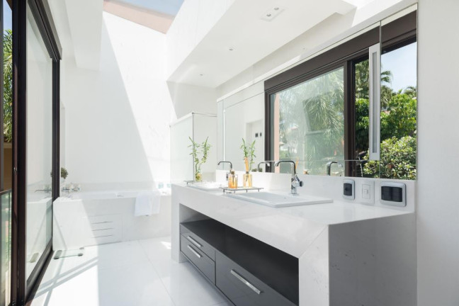 Imagem Casa com 4 Quartos à Venda, 591 m² em Jardim Guedala - São Paulo