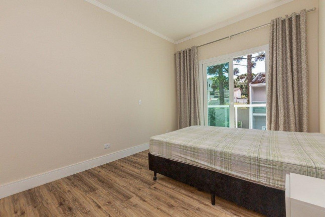 Imagem Casa com 3 Quartos à Venda, 450 m² em Santa Felicidade - Curitiba Imagem Casa com 3 Quartos à Venda, 450 m² em Santa Felicidade - Curitiba