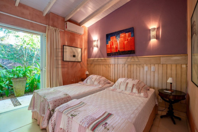 Imagem Casa com 6 Quartos à Venda, 800 m² em Barra Do Una - São Sebastião Imagem Casa com 6 Quartos à Venda, 800 m² em Barra Do Una - São Sebastião