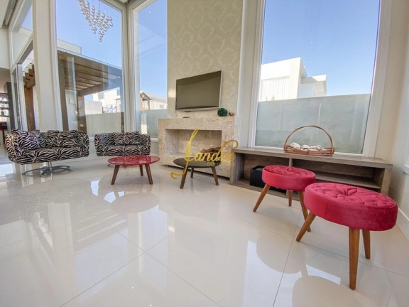 Imagem Casa com 3 Quartos à Venda, 200 m² em Centro - Xangri-la Imagem Casa com 3 Quartos à Venda, 200 m² em Centro - Xangri-la