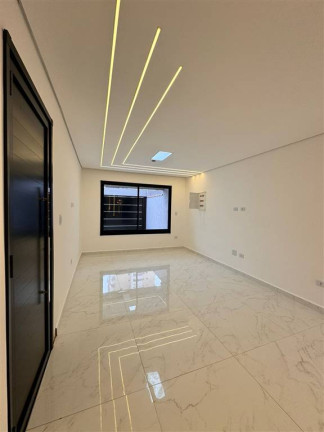Imagem Casa com 4 Quartos à Venda, 160 m² em Guilhermina - Praia Grande Imagem Casa com 4 Quartos à Venda, 160 m² em Guilhermina - Praia Grande