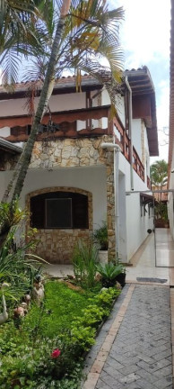 Sobrado com 3 Quartos à Venda ou Locação, 424 m² em Jardim Nova Poá - Poá