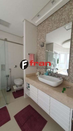 Imagem Casa com 3 Quartos à Venda, 204 m² em Córrego Grande - Florianópolis