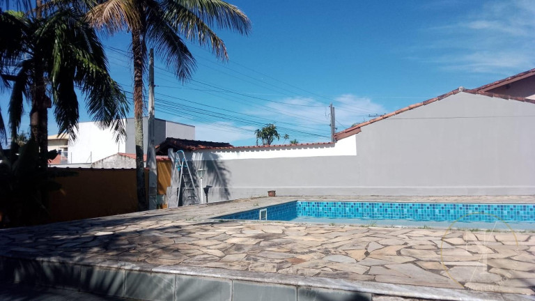 Imagem Casa com 2 Quartos à Venda, 165 m² em Pontal De Santa Marina - Caraguatatuba