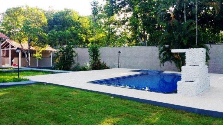 Imagem Chácara com 5 Quartos à Venda, 2.150 m² em Residencial João Rosato - Aruanã Imagem Chácara com 5 Quartos à Venda, 2.150 m² em Residencial João Rosato - Aruanã
