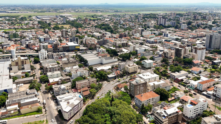 Imagem Terreno à Venda, 198 m² em Passo Da Areia - Porto Alegre Imagem Terreno à Venda, 198 m² em Passo Da Areia - Porto Alegre