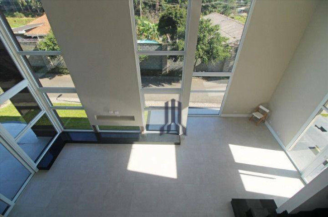 Imagem Casa com 3 Quartos à Venda, 400 m² em São Braz - Curitiba Imagem Casa com 3 Quartos à Venda, 400 m² em São Braz - Curitiba