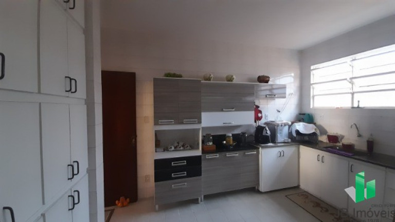 Imagem Casa com 3 Quartos à Venda, 215 m² em Todos Os Santos - Montes Claros Imagem Casa com 3 Quartos à Venda, 215 m² em Todos Os Santos - Montes Claros