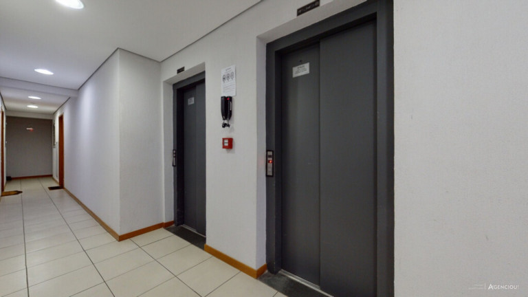 Imagem Imóvel com 2 Quartos à Venda, 50 m² em Tristeza - Porto Alegre Imagem Imóvel com 2 Quartos à Venda, 50 m² em Tristeza - Porto Alegre
