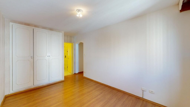 Imagem Imóvel com 4 Quartos à Venda, 113 m² em Moema - São Paulo Imagem Imóvel com 4 Quartos à Venda, 113 m² em Moema - São Paulo