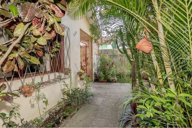 Imagem Casa com 4 Quartos à Venda, 130 m² em Espírito Santo - Porto Alegre Imagem Casa com 4 Quartos à Venda, 130 m² em Espírito Santo - Porto Alegre