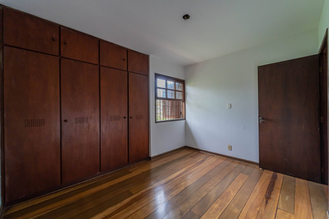 Imagem Casa com 4 Quartos à Venda, 308 m² em Jardim Prudência - São Paulo Imagem Casa com 4 Quartos à Venda, 308 m² em Jardim Prudência - São Paulo