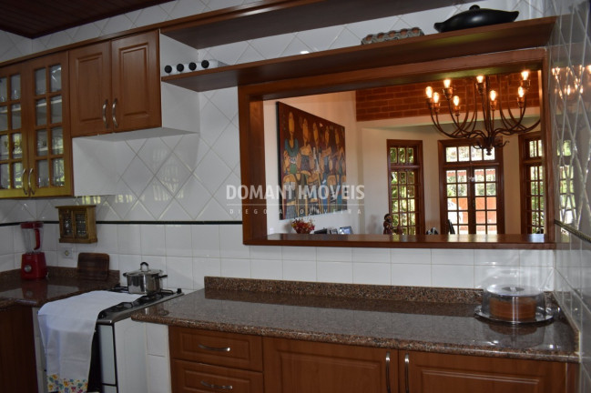 Imagem Casa com 4 Quartos à Venda, 195 m² em Região Do Parque Pedra Do Baú - Campos Do Jordão Imagem Casa com 4 Quartos à Venda, 195 m² em Região Do Parque Pedra Do Baú - Campos Do Jordão