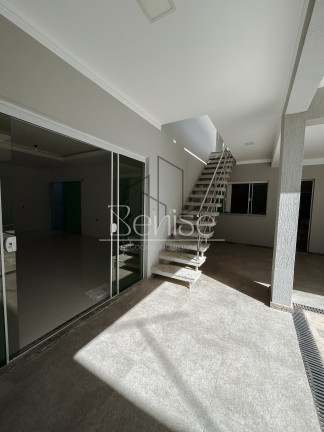 Imagem Casa com 4 Quartos à Venda, 320 m² em Cedro - Camboriú