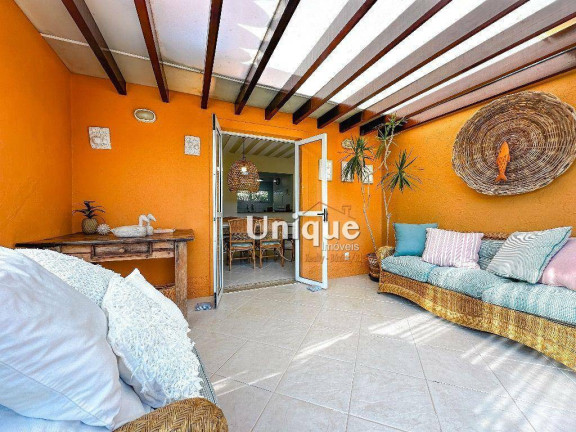 Imagem Casa com 4 Quartos à Venda, 250 m² em Ferradura - Armação Dos Búzios Imagem Casa com 4 Quartos à Venda, 250 m² em Ferradura - Armação Dos Búzios