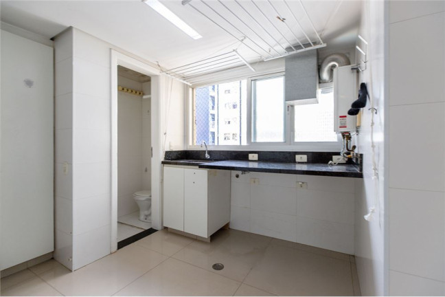 Imagem Apartamento com 3 Quartos à Venda, 158 m² em Moema - São Paulo