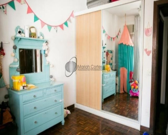 Imagem Imóvel com 3 Quartos à Venda, 127 m² em Icaraí - Niterói Imagem Imóvel com 3 Quartos à Venda, 127 m² em Icaraí - Niterói