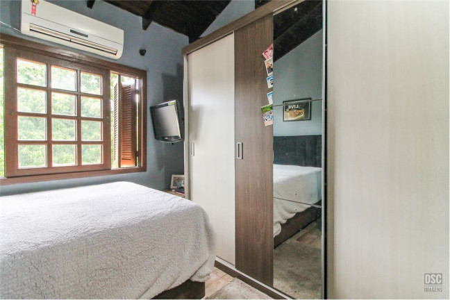 Imagem Casa com 2 Quartos à Venda, em Vila Nova - Porto Alegre Imagem Casa com 2 Quartos à Venda, em Vila Nova - Porto Alegre