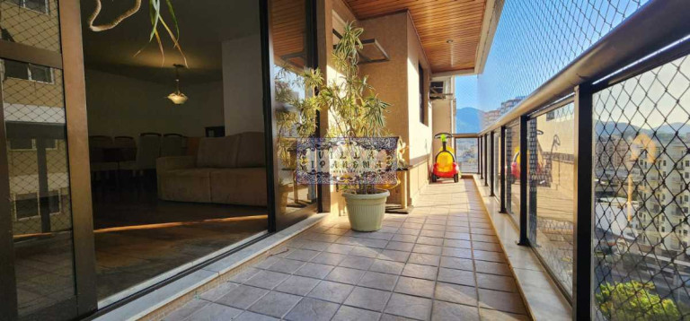Imagem Apartamento com 3 Quartos à Venda, 137 m² em Tijuca - Rio De Janeiro Imagem Apartamento com 3 Quartos à Venda, 137 m² em Tijuca - Rio De Janeiro