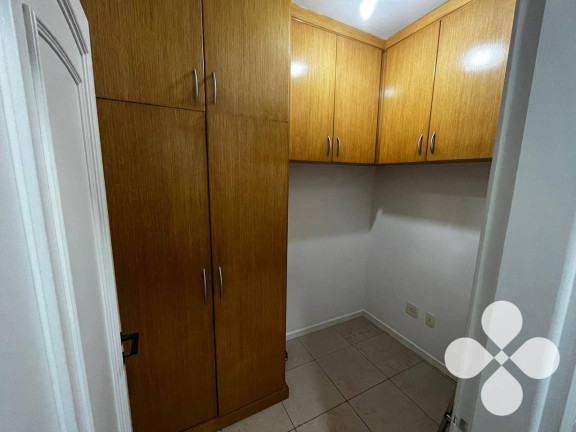 Imagem Imóvel com 3 Quartos à Venda, 214 m² em Gonzaga - Santos Imagem Imóvel com 3 Quartos à Venda, 214 m² em Gonzaga - Santos