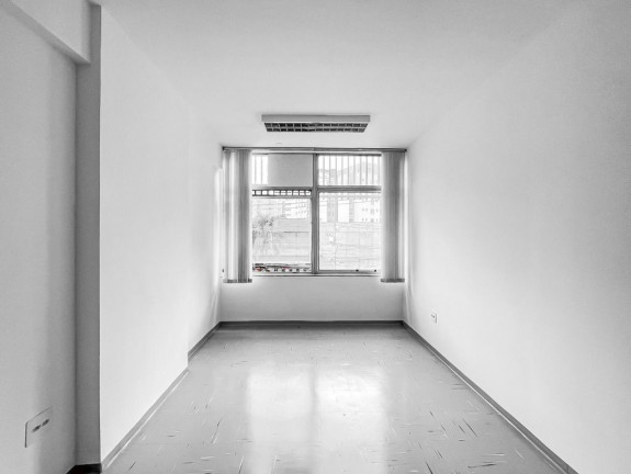 Imagem Sala Comercial à Venda, 32 m² em Itaim Bibi - São Paulo