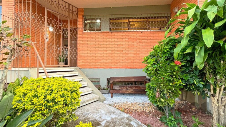 Imagem Casa com 3 Quartos à Venda,  em Santa Tereza - Porto Alegre