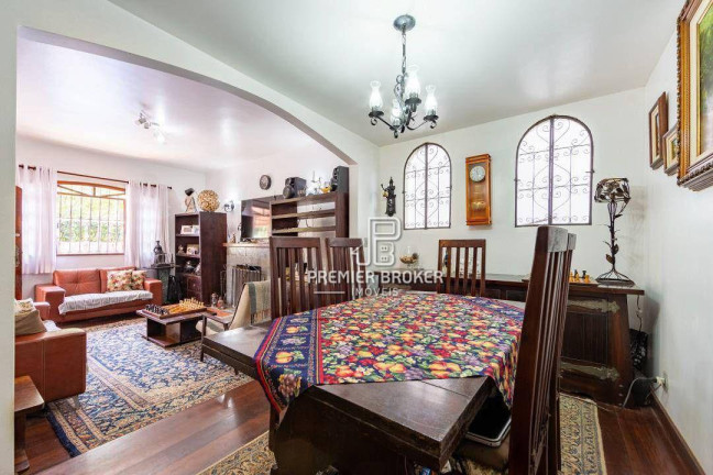 Imagem Casa com 4 Quartos à Venda, 174 m² em Alto - Teresópolis Imagem Casa com 4 Quartos à Venda, 174 m² em Alto - Teresópolis