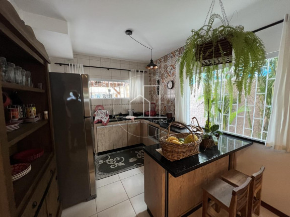 Imagem Casa com 3 Quartos à Venda, 255 m² em São João Do Rio Vermelho - Florianópolis Imagem Casa com 3 Quartos à Venda, 255 m² em São João Do Rio Vermelho - Florianópolis