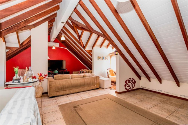 Imagem Casa com 3 Quartos à Venda, em Chácara Das Pedras - Porto Alegre Imagem Casa com 3 Quartos à Venda, em Chácara Das Pedras - Porto Alegre